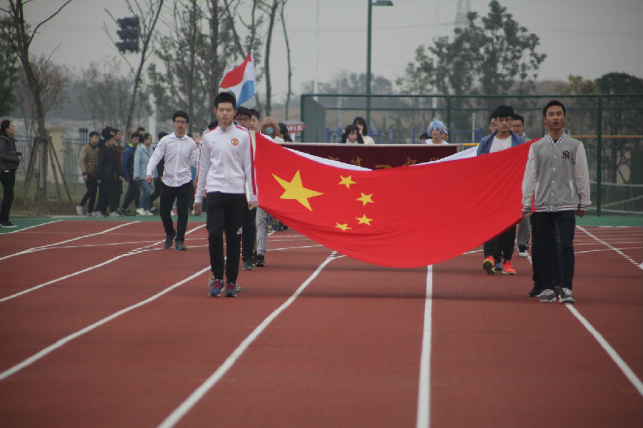 �����ʹ�5vip (�й���)���޹�˾�������ܵ�����ͭ��һ������У����55���ﾶ�˶���